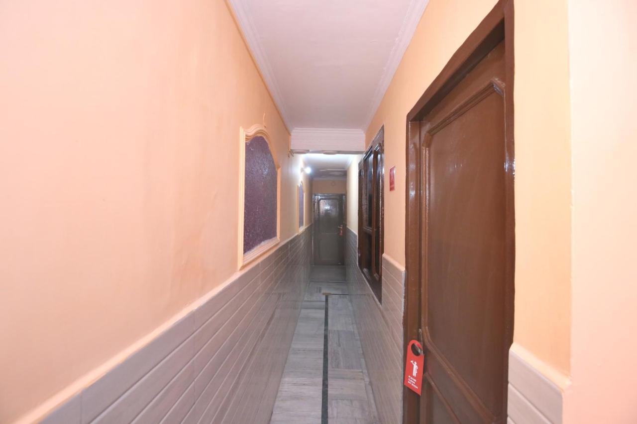 Oyo 10384拉杰什宫酒店 Chandīgarh 外观 照片