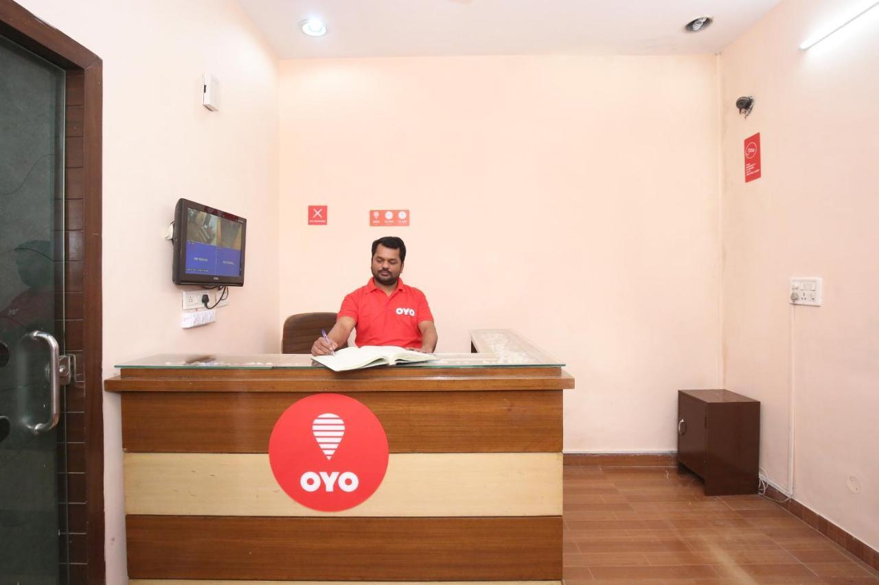 Oyo 10384拉杰什宫酒店 Chandīgarh 外观 照片